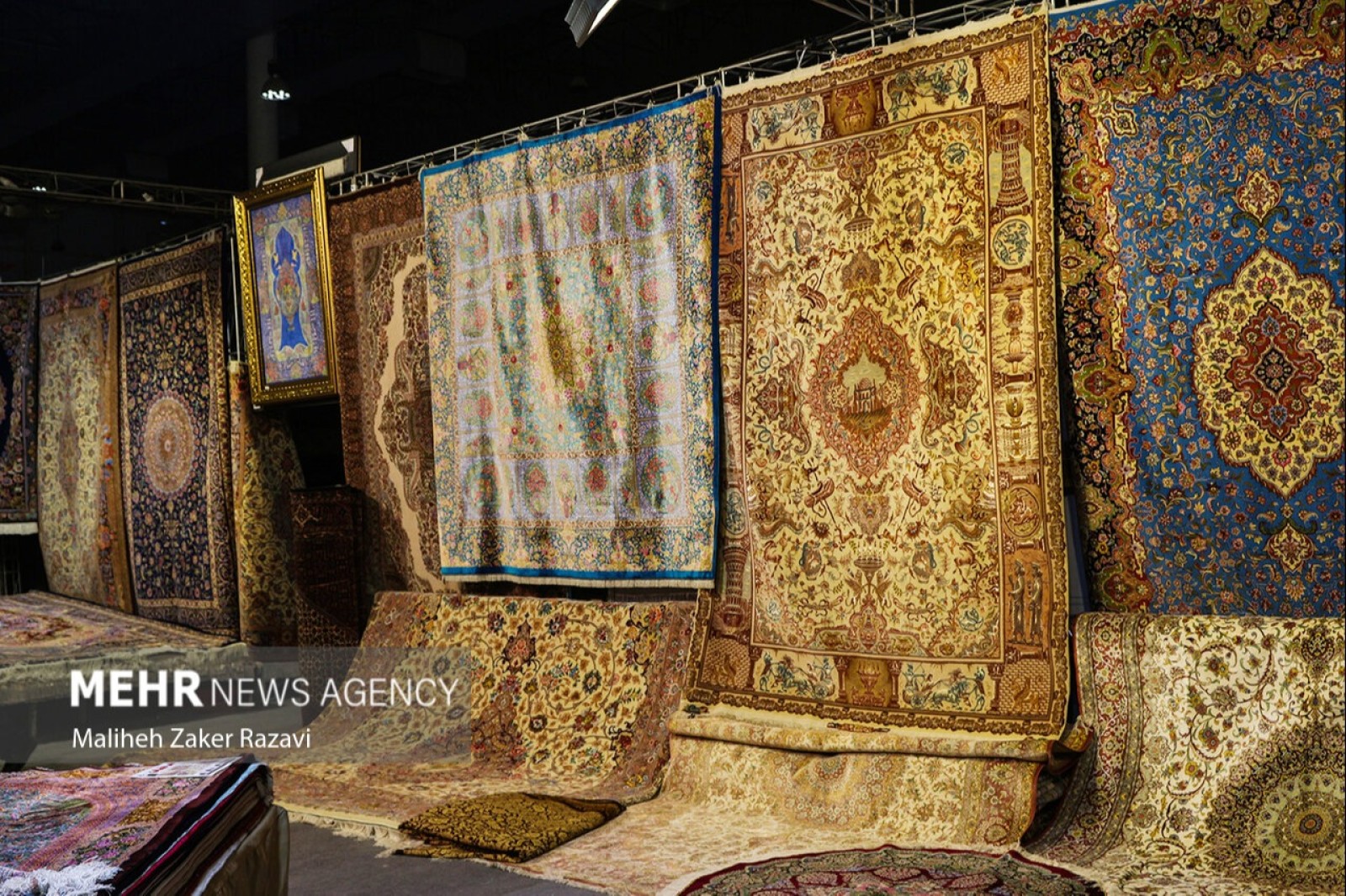 خبرگزاری مهر: افتتاح نمایشگاه فرهنگ ایران زمین در کیش